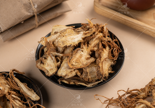 Vị thuốc cổ truyền Đương Quy Chích rượu